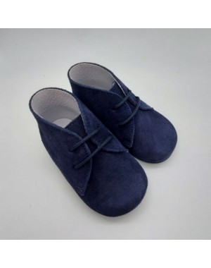 Bota para niño de cordón